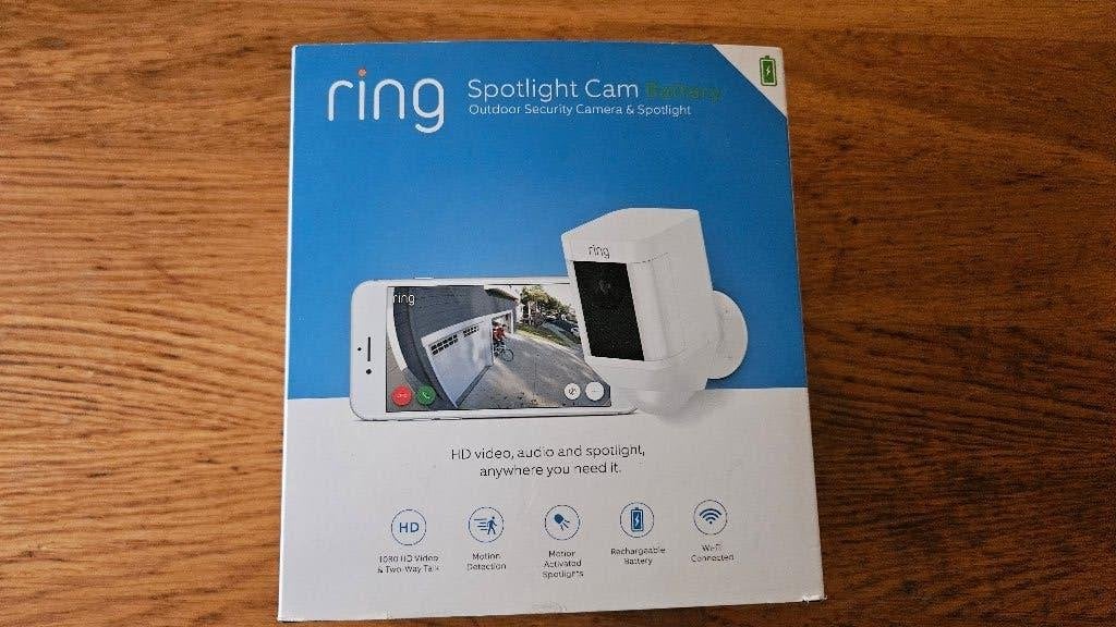 ring spotlight cam, Audio, Tv en Foto, Videobewaking, Ophalen of Verzenden, Zo goed als nieuw, Buitencamera