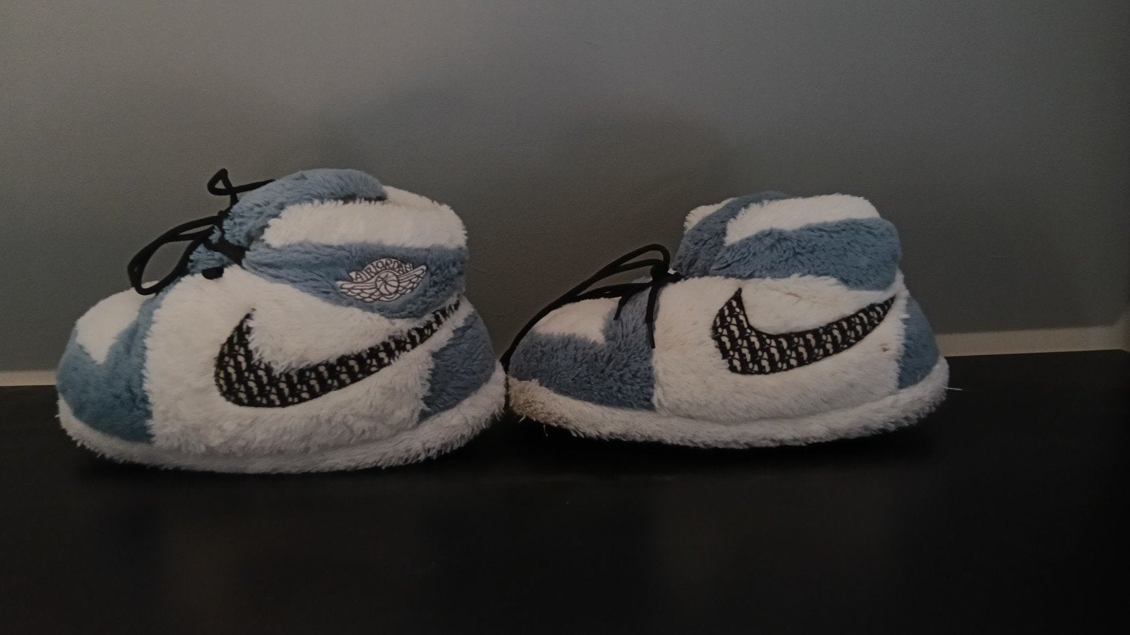 Nieuwe Nike Jordan pantoffels - Heerlijk warm!, Kleding | Heren, Pyjama's, Ophalen of Verzenden, Nieuw