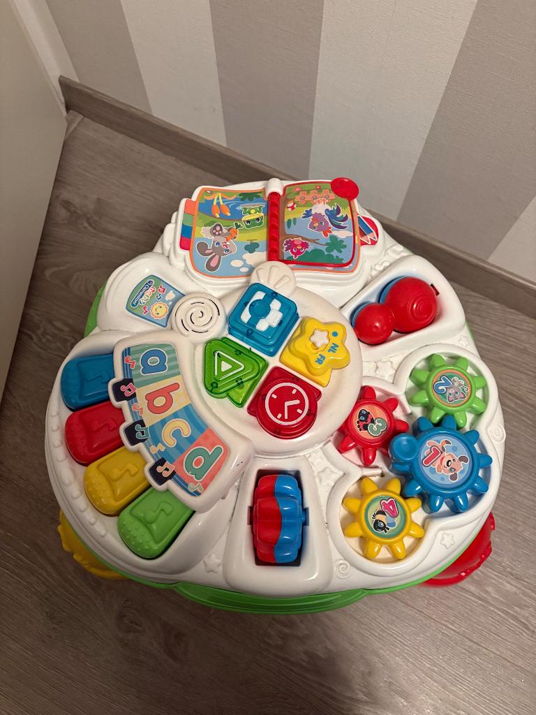 Speeltafel clementoni, Ophalen of Verzenden, Zo goed als nieuw
