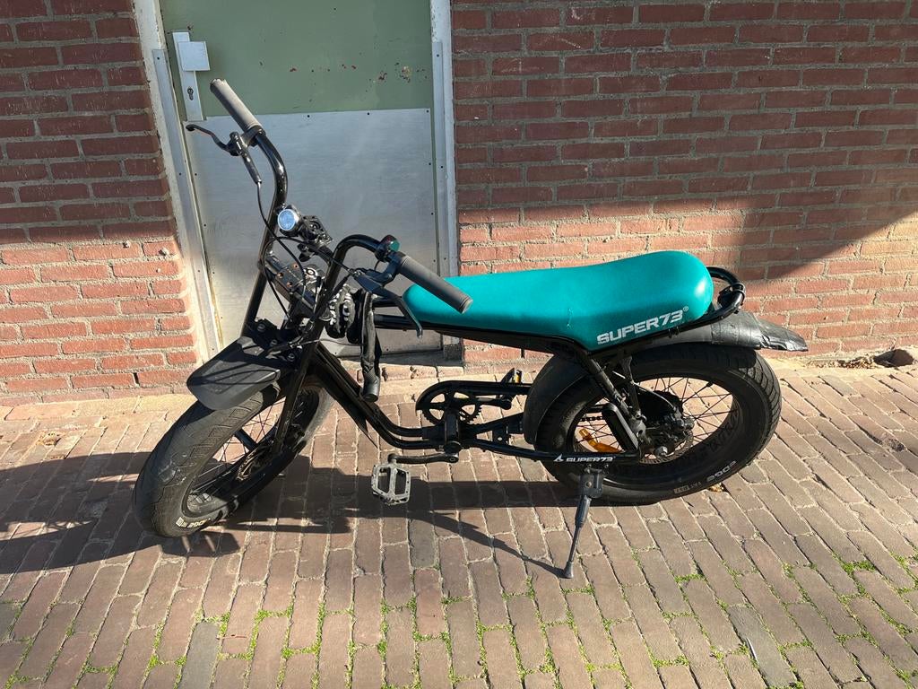 Super73 ZG E-bike - Fatbike met turquoise zadel, Fietsen en Brommers, Ophalen, Zo goed als nieuw