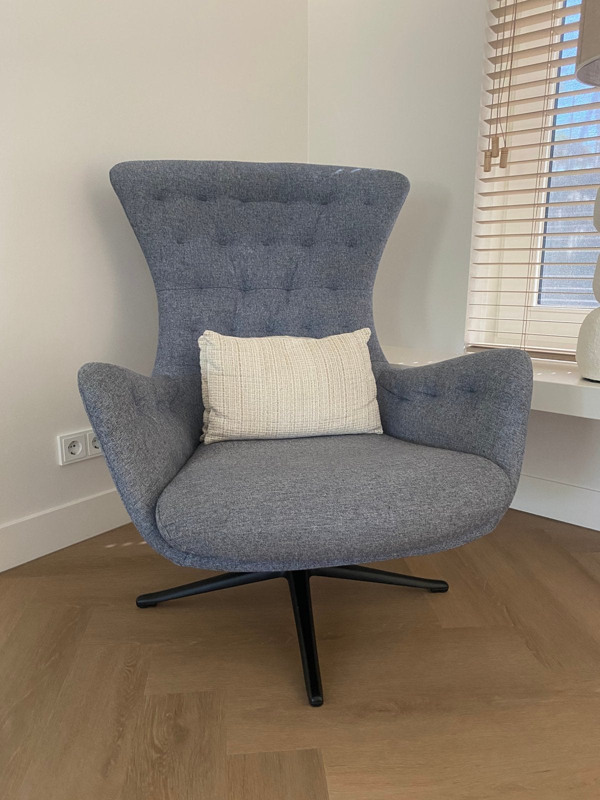 Draai fauteuil van het design merk baenks, Ophalen, 75 tot 100 cm, Zo goed als nieuw, Stof