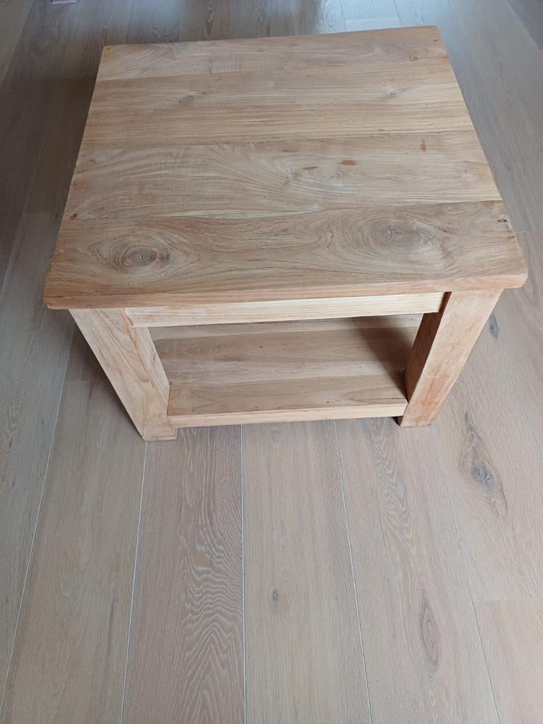 2 teakhouten salontafels 60x60, Huis en Inrichting, Tafels | Salontafels, Ophalen