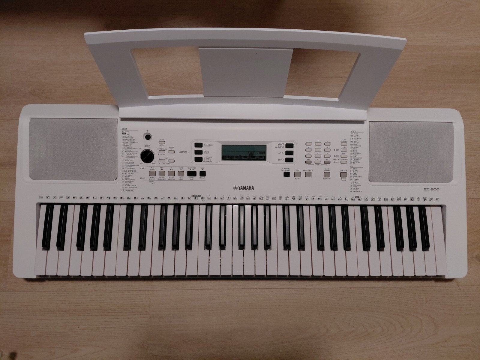 Yamaha EZ-300 Digitaal Keyboard - Zo goed als nieuw, Muziek en Instrumenten, Ophalen, 61 toetsen, Yamaha, Zo goed als nieuw