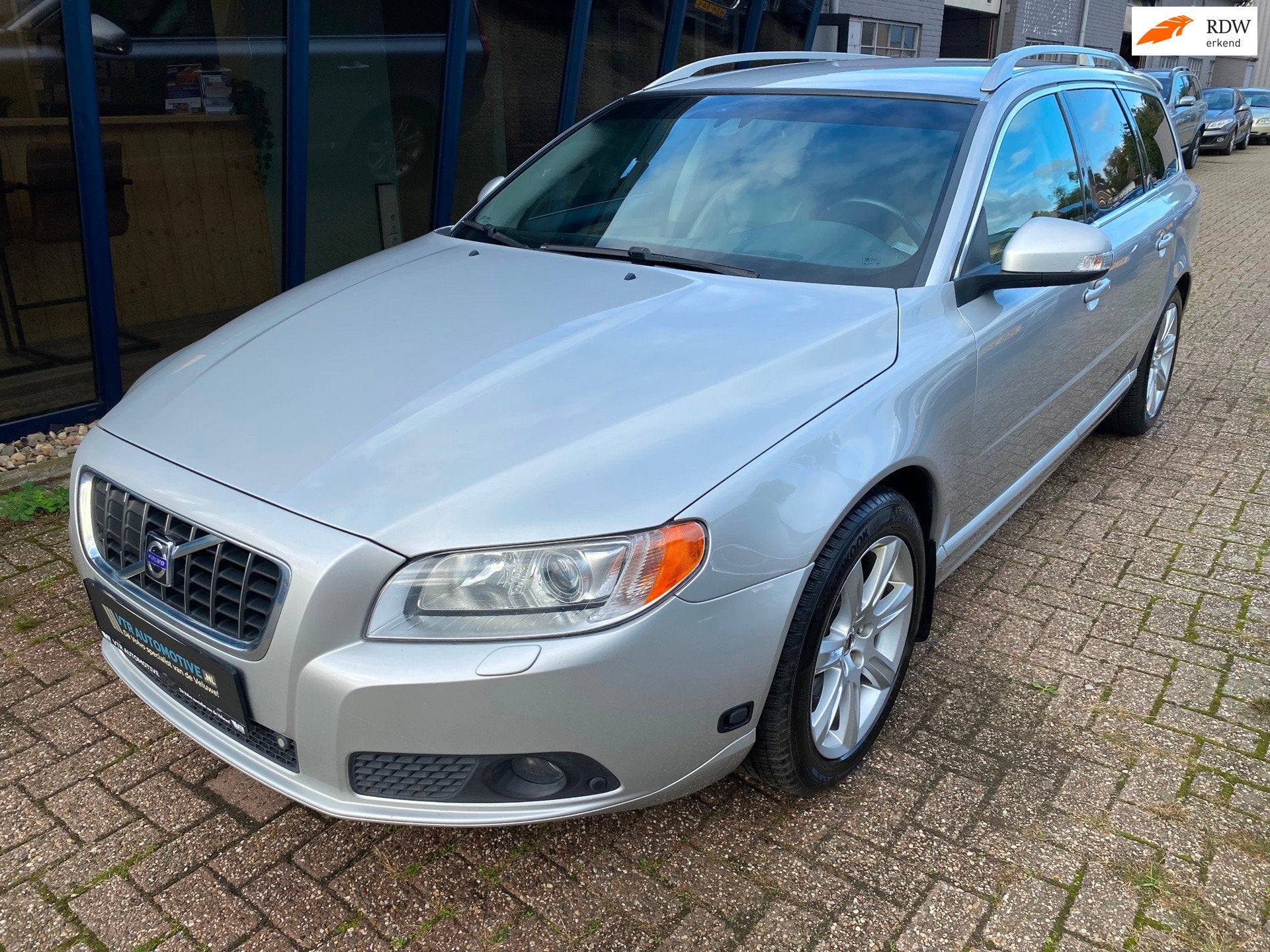 Volvo V70 3.0 T6 AWD Summum Automaat LEER / NAVI / YOUNGTIME, Auto's, Automaat, Gebruikt, Vierwielaandrijving, 6 cilinders