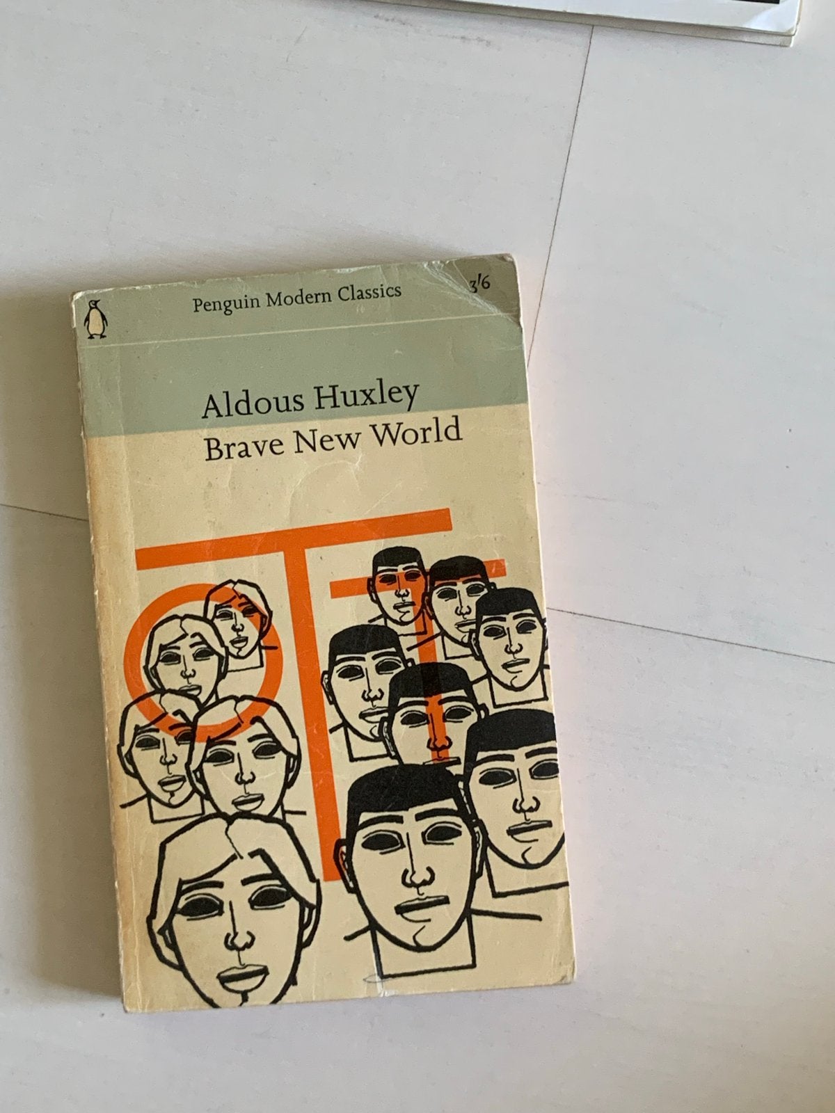 Brave New World - Aldous Huxley (Penguin Modern Classics), Ophalen of Verzenden, Gelezen, Europa overig