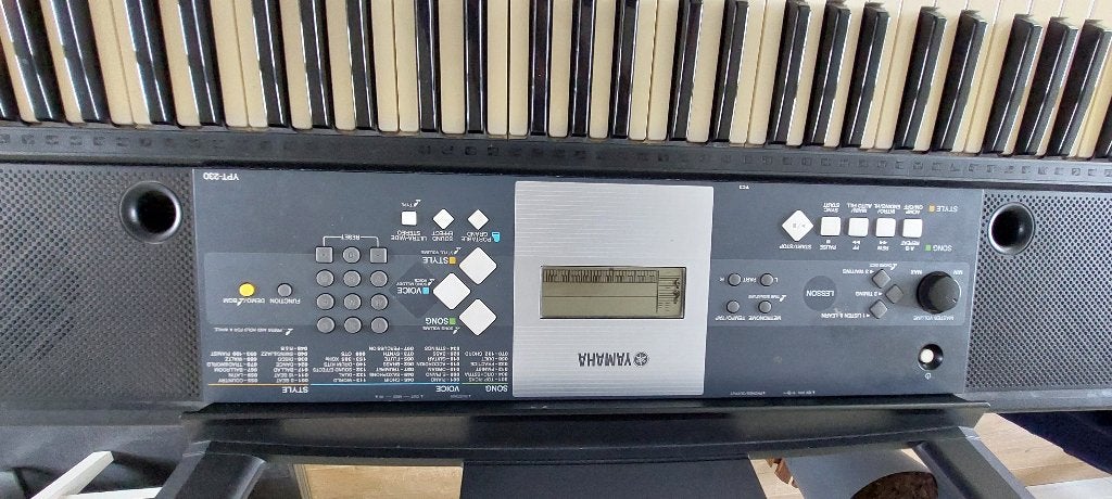 Keyboard Yamaha YPT-230 met standaard, Muziek en Instrumenten, Ophalen, Met standaard, Yamaha, 61 toetsen