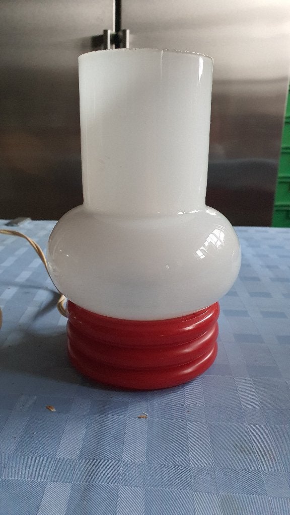 Mooie 60 jaren tafellampje van glas kleur oranje met kunstst, Ophalen, Met schakelaar, Vintage, 20 cm