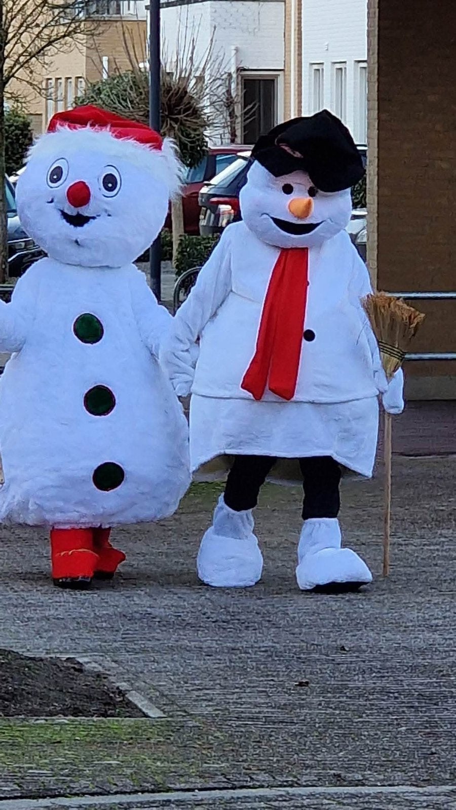 2 nieuwe kerst kostuums sneeuwpop pakken.ALLEEN OPHALEN, Ophalen, Nieuw, Pak of Jurk