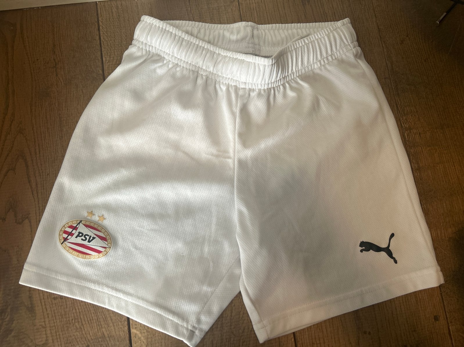 Origineel wit PSV voetbalbroekje - Maat 140 - Zeer goede sta, Ophalen of Verzenden, Zo goed als nieuw, Jongen, Sport- of Zwemkleding