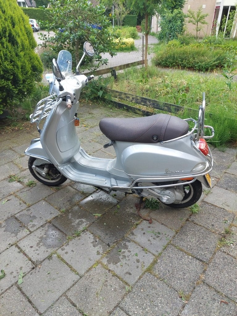 Te Koop: Vespa LX50 4-Takt – Unieke "Coca-Cola Editie", Ophalen, Gebruikt, Maximaal 45 km/u, Benzine
