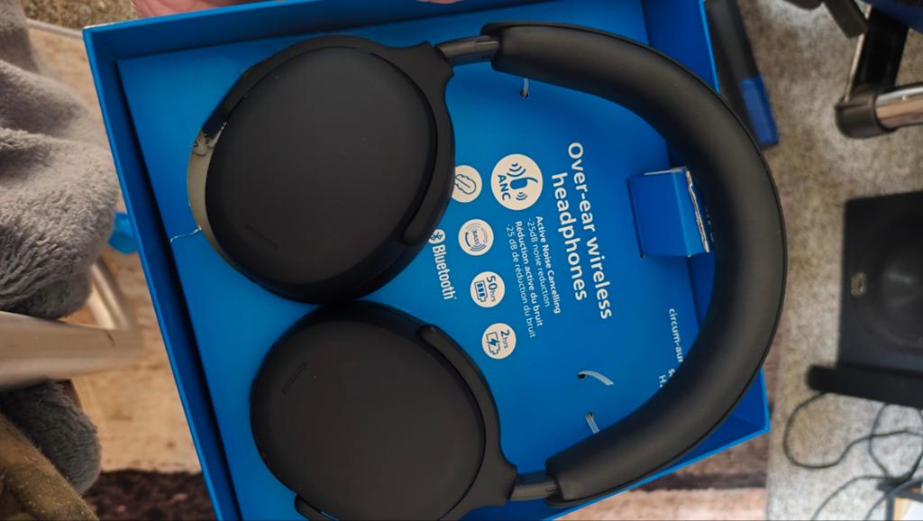 Zgan Philips draadloze koptelefoon met noise cancelling,, Auto diversen, Ophalen of Verzenden, Zo goed als nieuw, Laadkabel