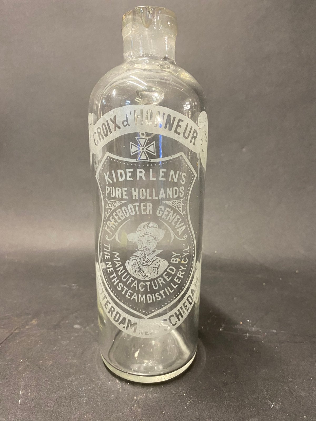 1895 Jenever Croix d’ Honneur Schiedam, Ophalen of Verzenden