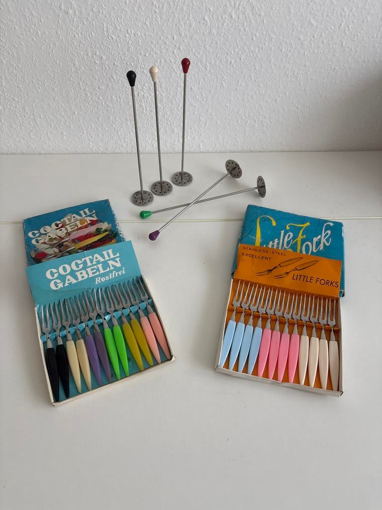 Vintage cocktailvorkjes en stampers - Retro set, Overige materialen, Overige typen, Ophalen of Verzenden, Zo goed als nieuw