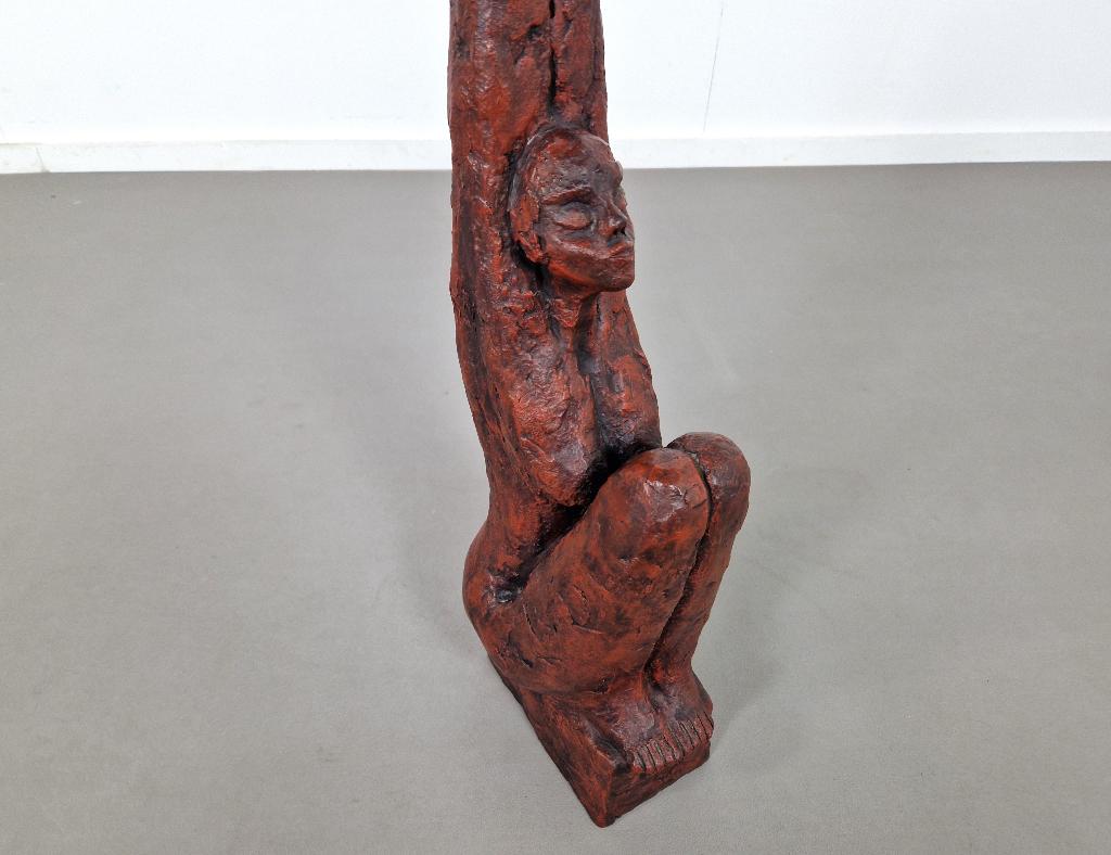 XL keramiek sculptuur | Vrouwelijke naakt | jaren 70, Rood, Gepatineerd, Steen of Keramiek, Beeld
