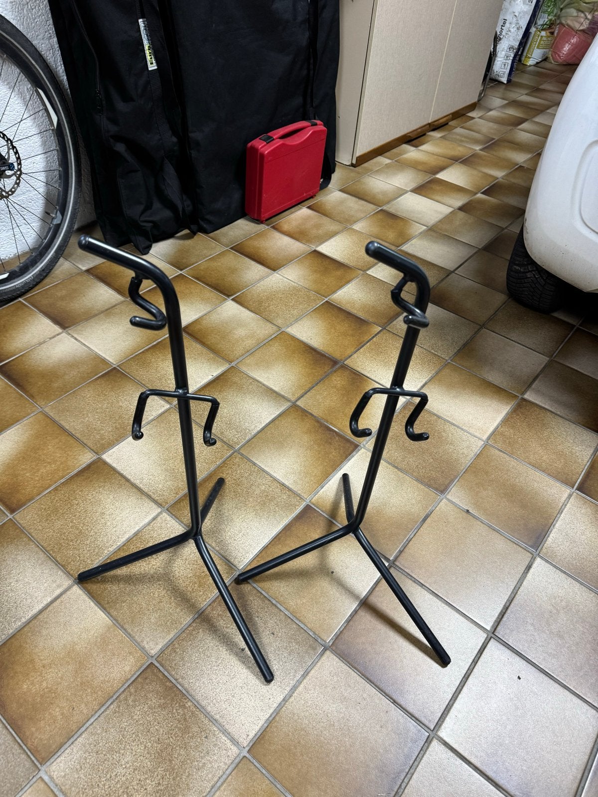 2x Fietsstandaard - Overbodig wegens nieuwe standaard, Fietsen en Brommers, Fietsaccessoires | Fietsenrekken, Ophalen of Verzenden