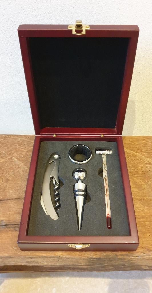 Wijn accessoire set 4-delig in houten kistje (NIEUW), Verzamelen, Ophalen of Verzenden, Nieuw, Overige gebieden, Overige typen