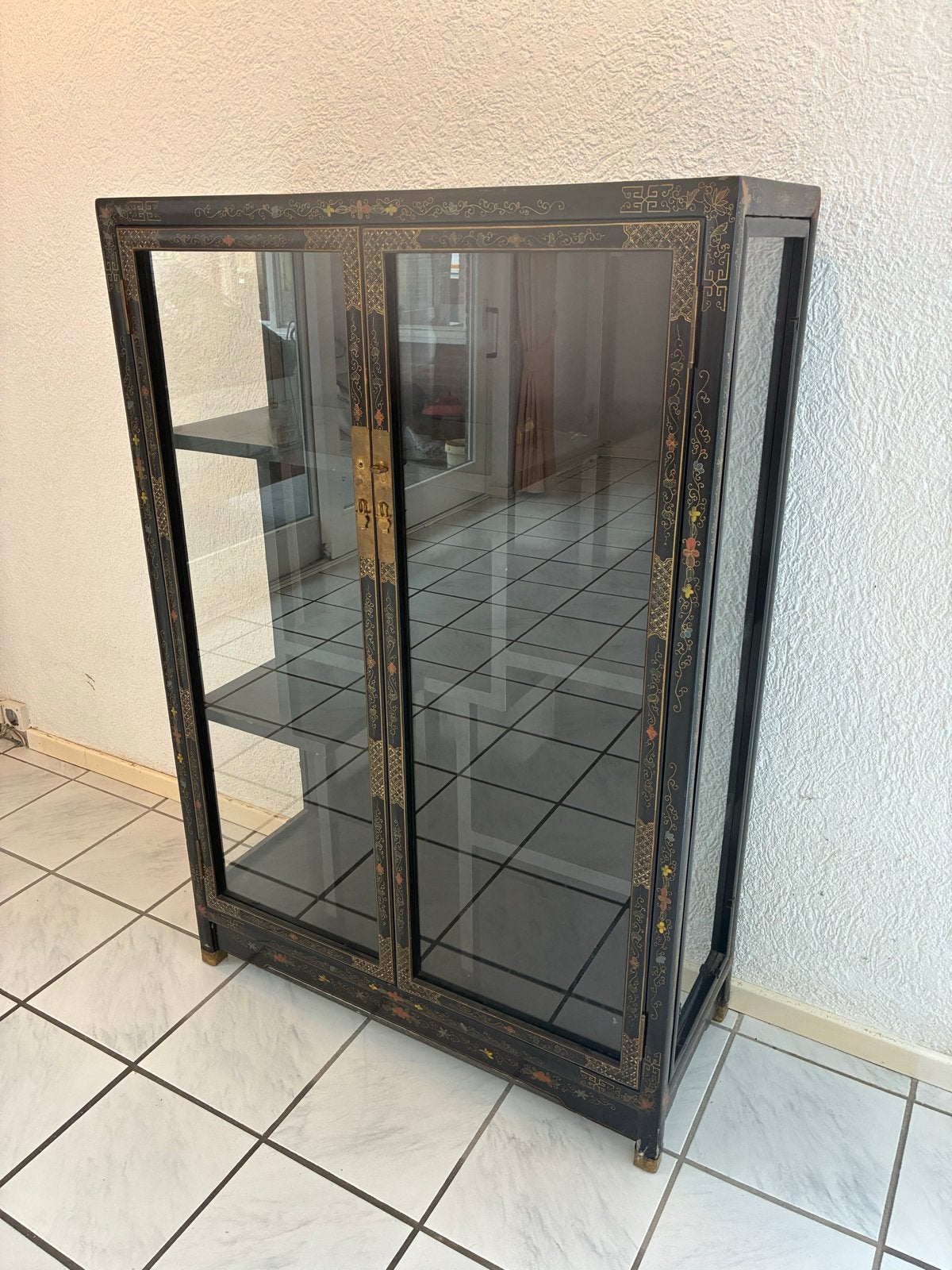Japans lakwerk panelen vitrine kast, Ophalen