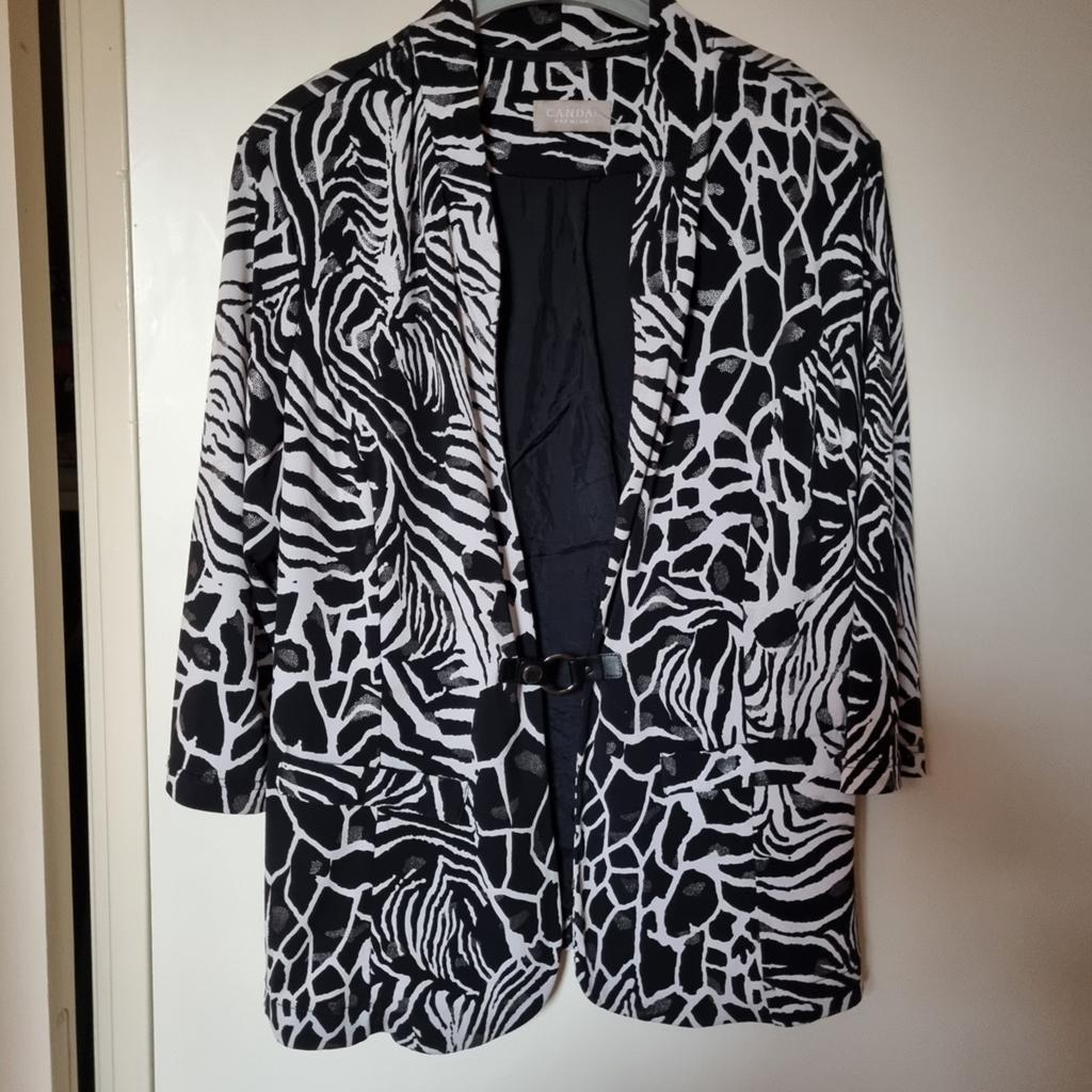 Zwart-wit zebraprint jasje van Canda, Kleding | Dames, Jasjes, Kostuums en Pakken, Zwart, Maat 42/44 (L), Ophalen of Verzenden