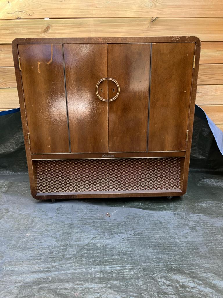 Korting Radiomeubel 750W Syntektor met Telefunken pick-up, Ophalen