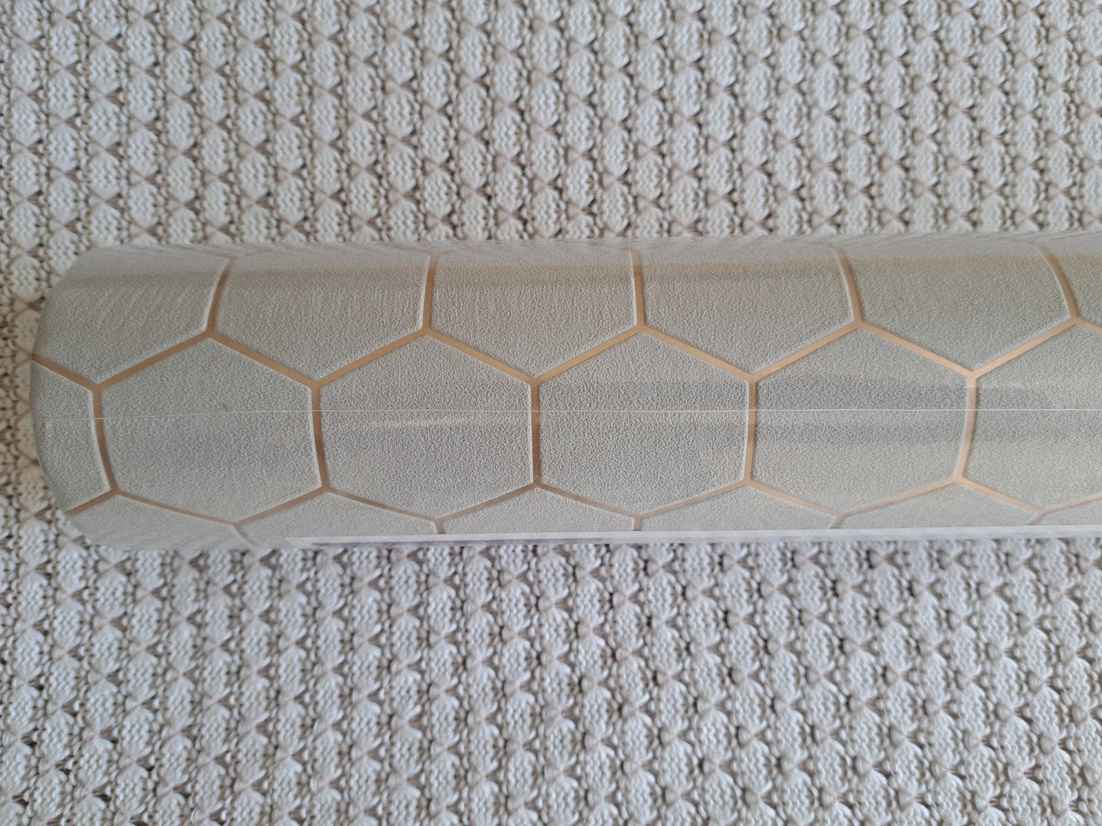 Decomode vliesbehang, hexagon taupe goud, 1 rol, Scandinavisch, Overige merken, Ophalen of Verzenden, Goud