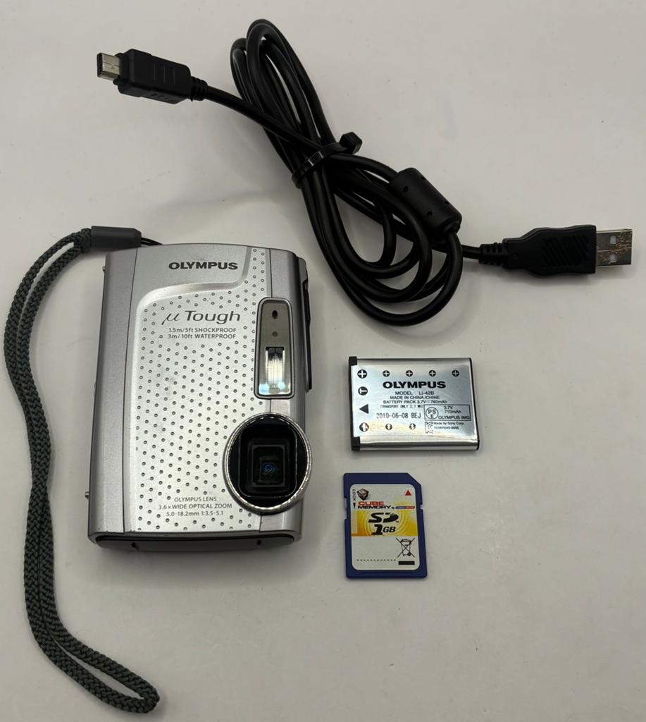Olympus Tough 3005 - compact camera, Ophalen of Verzenden, Zo goed als nieuw, Olympus