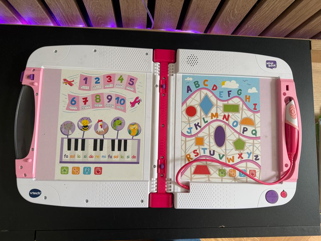 VTech MagiBook V2 met 3 boeken - Educatief Speelgoed, Kinderen en Baby's, Speelgoed | Vtech, Ophalen of Verzenden, Zo goed als nieuw