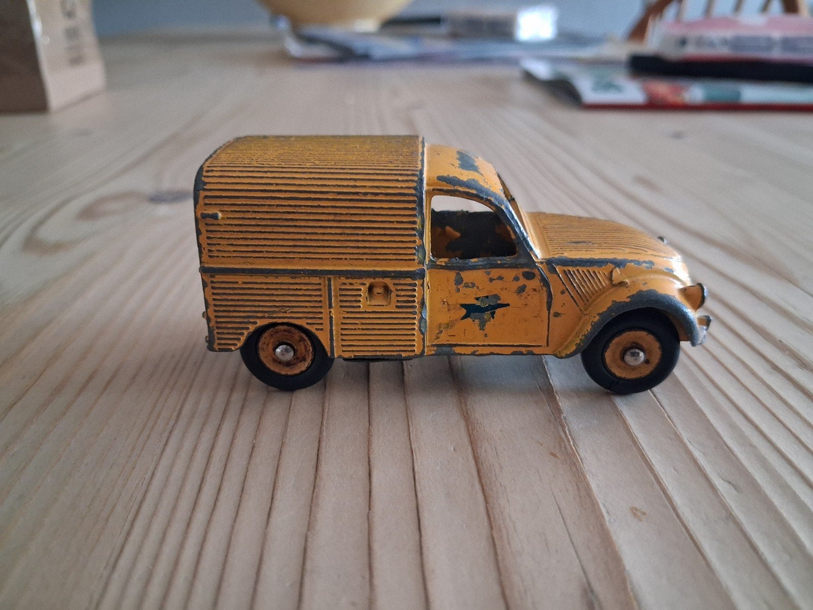 Dinky Toys Citroën 2CV bestel, Hobby en Vrije tijd, Modelauto's | 1:43, Ophalen of Verzenden, Gebruikt, Auto, Dinky Toys