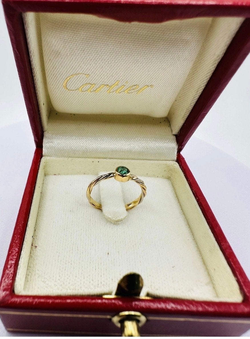 Vintage Cartier Trinity Ring 18K Tri-Goud met Smaragd, Gebruikt, Ophalen of Verzenden, Kleiner dan 17, Met edelsteen