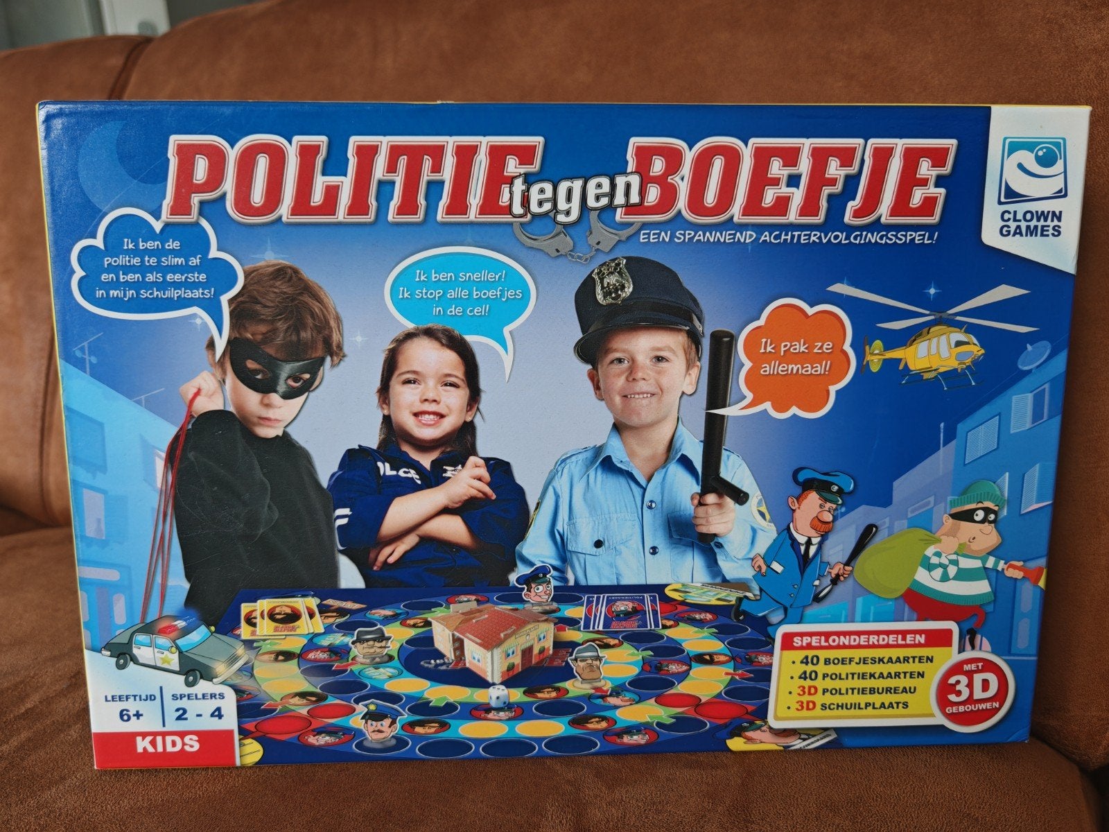 Bordspel Politie tegen Boefje 6+ (2-4 spelers), Een of twee spelers, Ophalen of Verzenden, Zo goed als nieuw, Clown Games