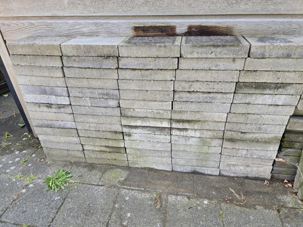 Grijze betontegels 30x20x6 cm - Gratis af te halen, Ophalen, Gebruikt, Minder dan 5 m², Beton