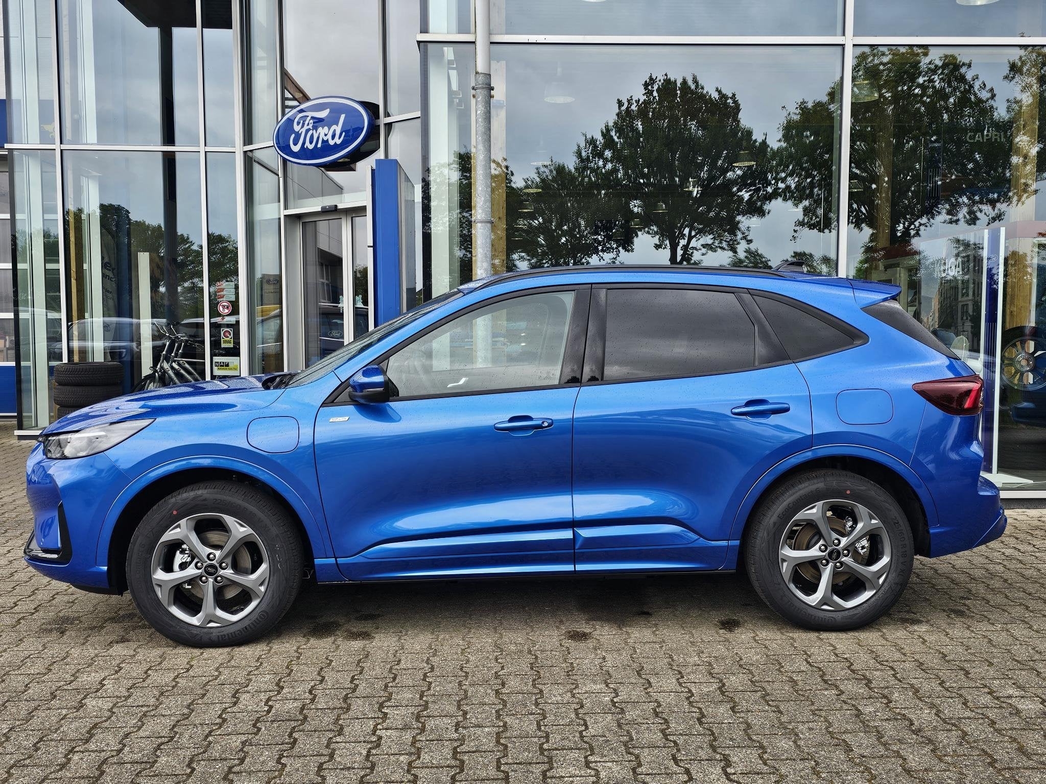 Ford Kuga 2.5 PHEV ST-Line 243pk | Wegklapbare Trekhaak | 21, Blauw, Bedrijf, Hybride Elektrisch/Benzine, SUV of Terreinwagen