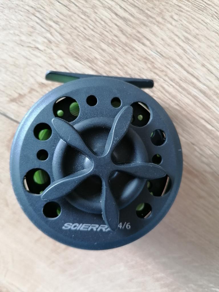 Reel Scierra 4/6, Watersport en Boten, Hengelsport | Vliegvissen, Ophalen of Verzenden, Gebruikt, Molen