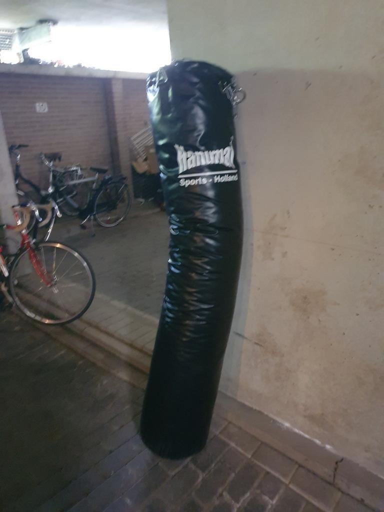 Bokszak 180 cm met ophangketting, Ophalen, Zo goed als nieuw, Bokszak