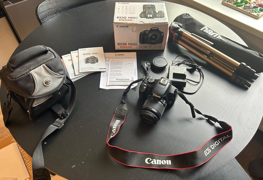 Canon EOS 1100D + 18-55mm lens | Complete set, Ophalen of Verzenden, Zo goed als nieuw, Canon