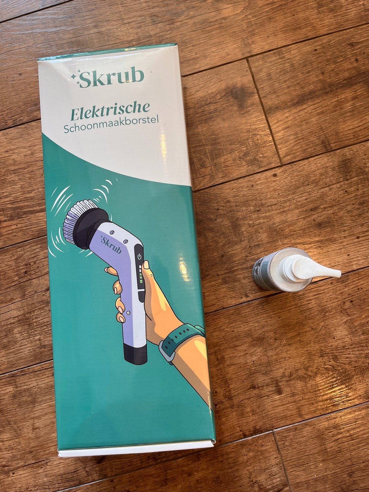 Skrub elektrische schoonmaakborstel Compleet 8 opzetstukken, Huis en Inrichting, Schoonmaakartikelen, Ophalen of Verzenden, Bezem of Borstel