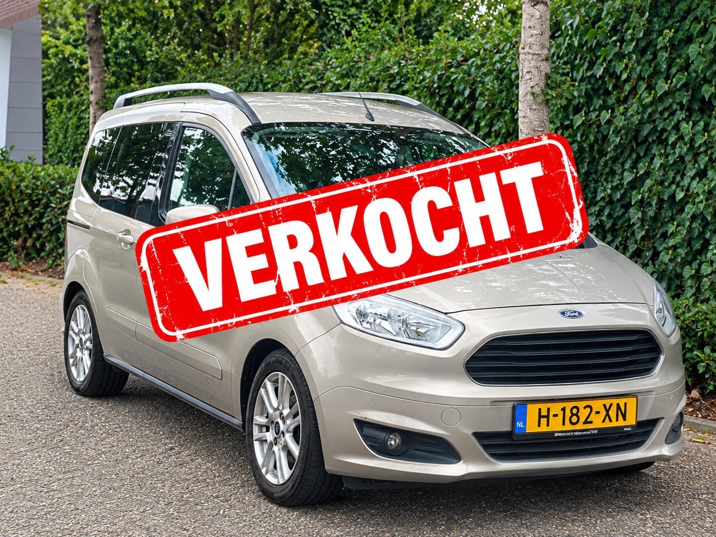 Ford Tourneo Courier 1.0/ netteauto /2015/ 2025 nw distribut, Auto's, Voorwielaandrijving, 910 kg, 100 pk, 19 km/l