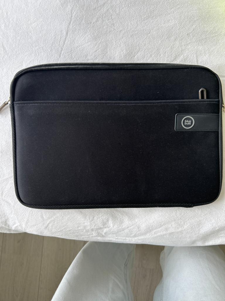 Waterafstotende laptophoes 40 cm breed - Zo goed als nieuw, Computers en Software, Laptophoezen, Ophalen of Verzenden, 16 inch