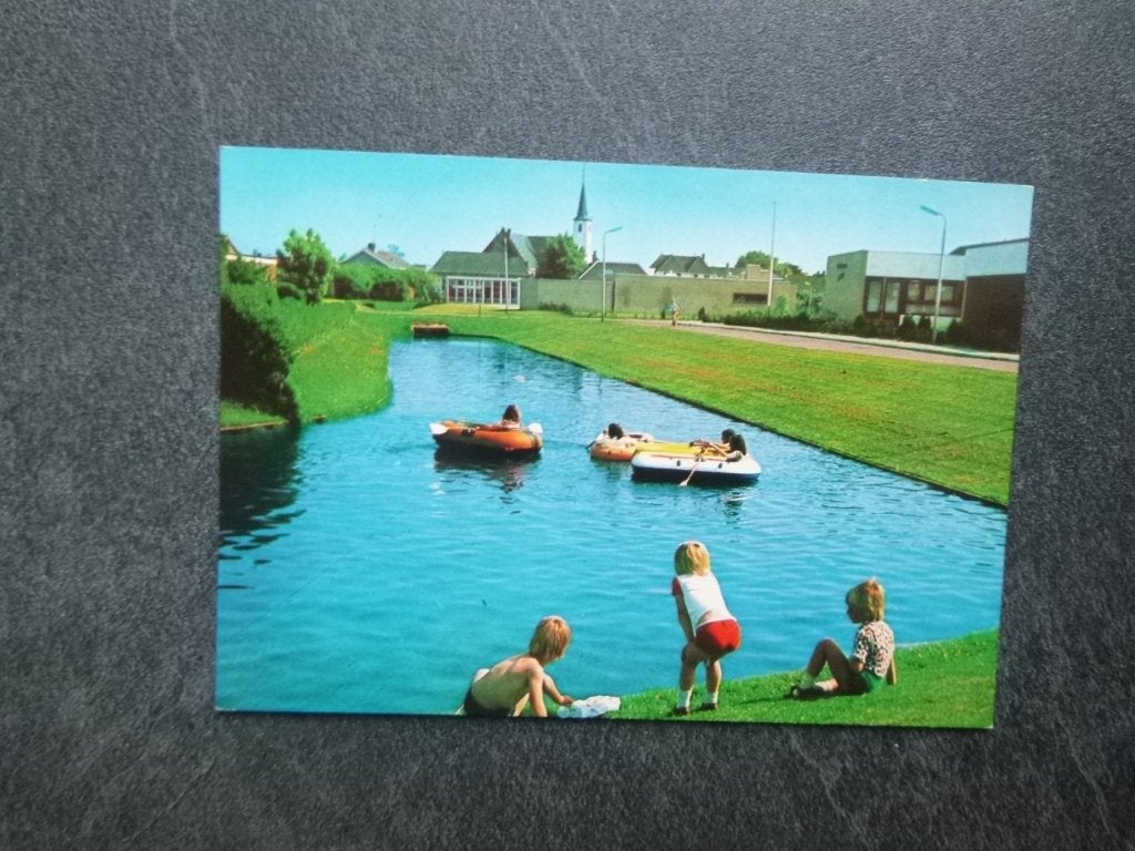 Klaaswaal, Berkenlaan, Verzenden