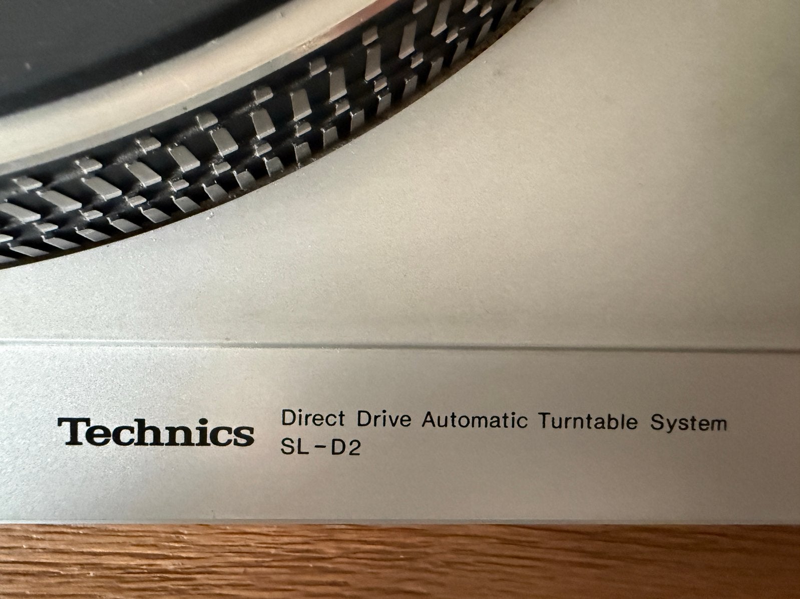 Foto 3 van Technics SL-D2 Direct-Drive Platenspeler - Perfect Werkend