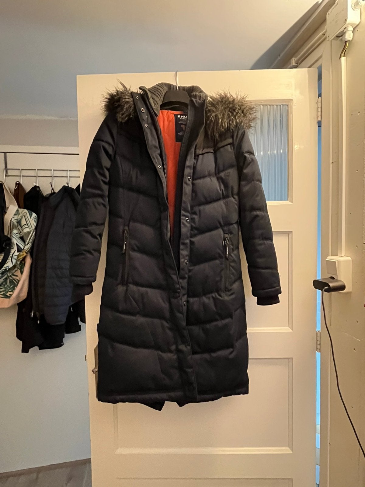 Khujo winterjas donkerblauw xs ZGAN, Ophalen of Verzenden, Zo goed als nieuw, Maat 34 (XS) of kleiner, Blauw