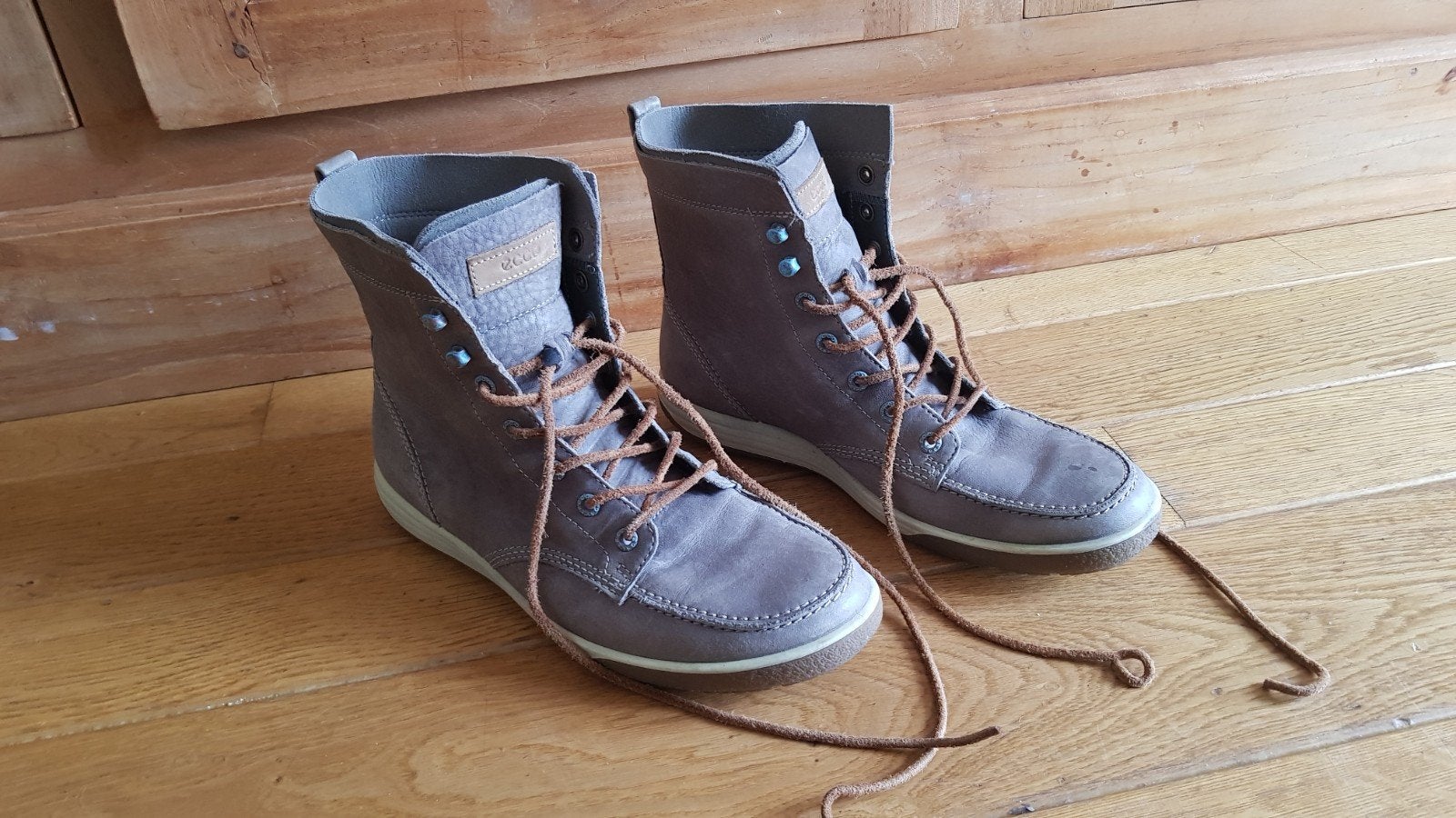 Ecco.39., Ecco, Ophalen of Verzenden, Sneakers of Gympen, Zo goed als nieuw