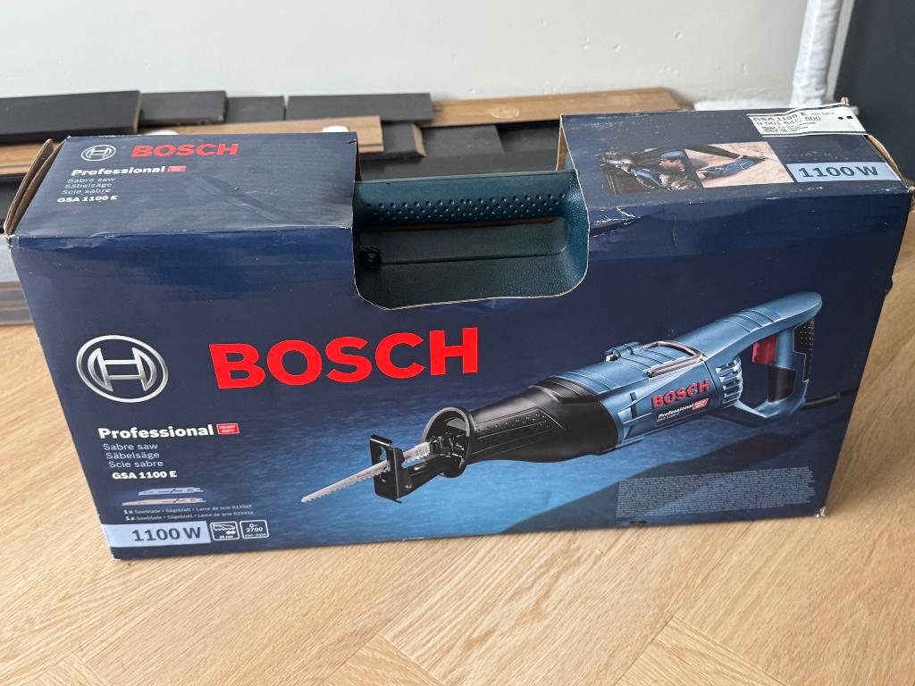 Bosch professional GSA 1100 E, Doe-het-zelf en Verbouw, Gereedschap | Zaagmachines, Ophalen, 70 mm of meer, Nieuw, 600 tot 1200 watt