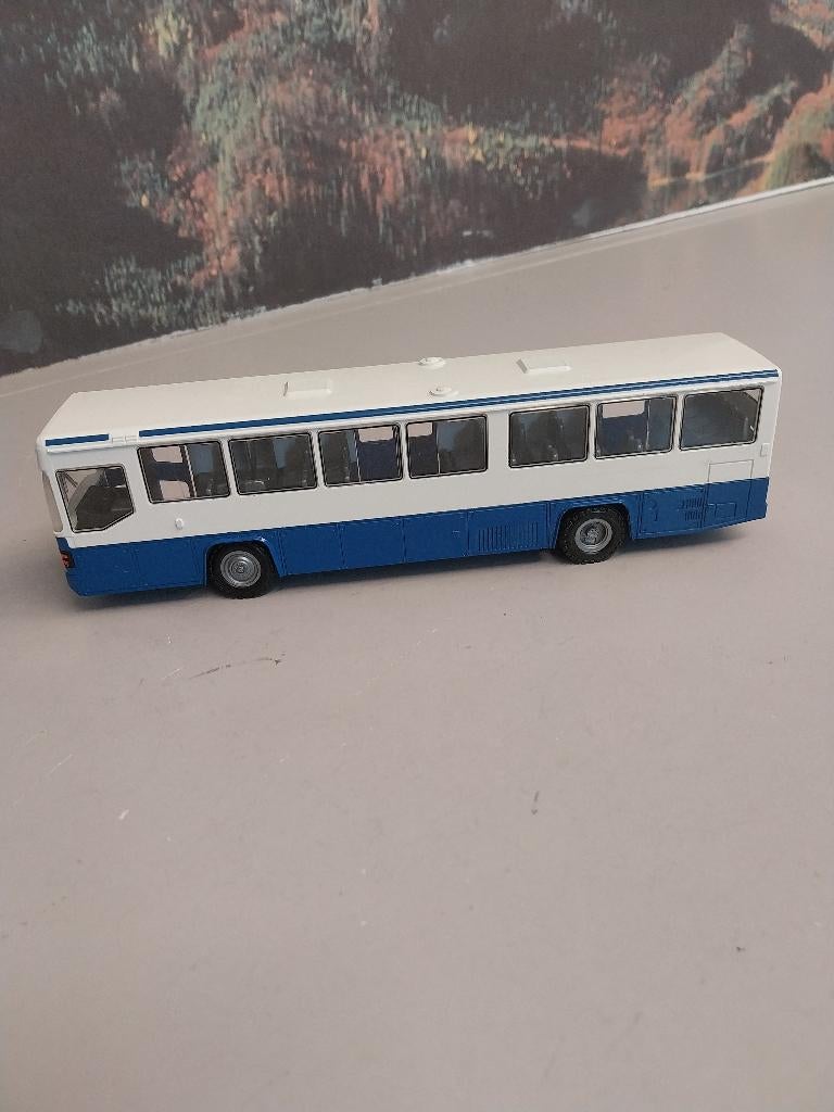 Te koop Autobus Scania van NZG geheel metaal 1/50, Hobby en Vrije tijd, Modelauto's | 1:50, Ophalen of Verzenden, Nieuw, Bus of Vrachtwagen