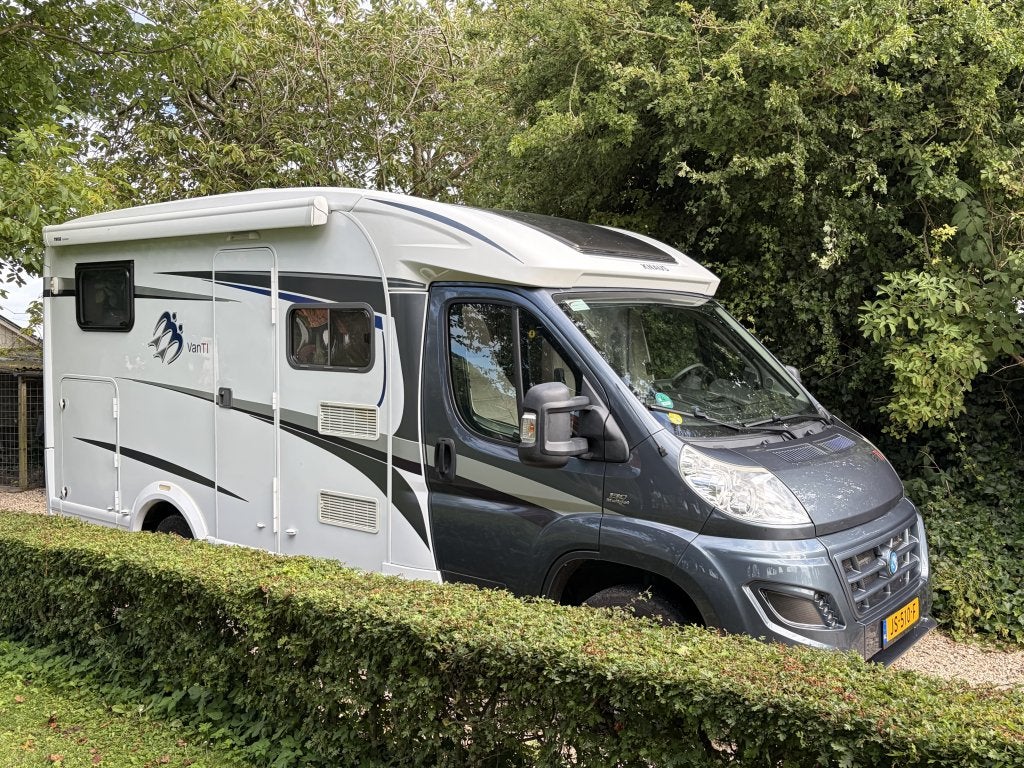 Caravans And Camping Knaus