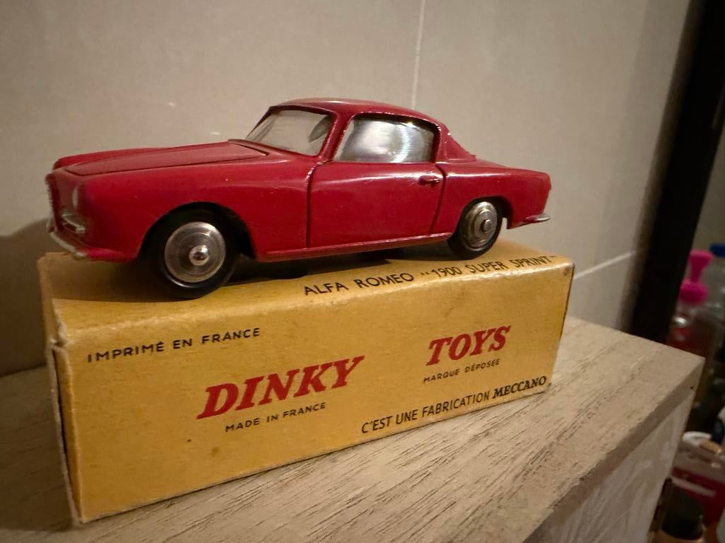 Dinky Toys Alfa Romeo 1900 Super Sprint - Nieuwstaat in doos, Hobby en Vrije tijd, Modelauto's | 1:43, F, Auto, Nieuw, Dinky Toys