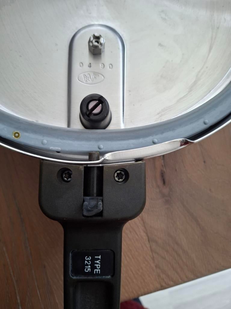 Tefal snelkookpan 6 liter, Ophalen, Gebruikt, Rvs