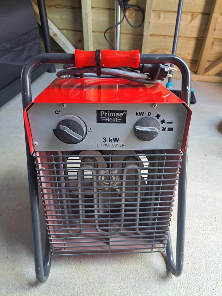3Kw bouwheater / kachel, Ophalen, 30 tot 80 cm, Gebruikt, Kachel