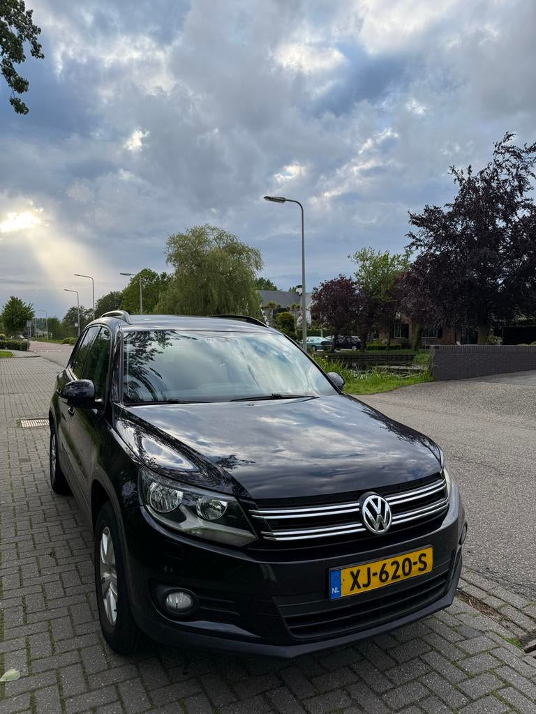 Volkswagen Tiguan 1.4 TSI 160PK 2012 Zwart, Voorwielaandrijving, 15 km/l, 1800 kg, 4 cilinders