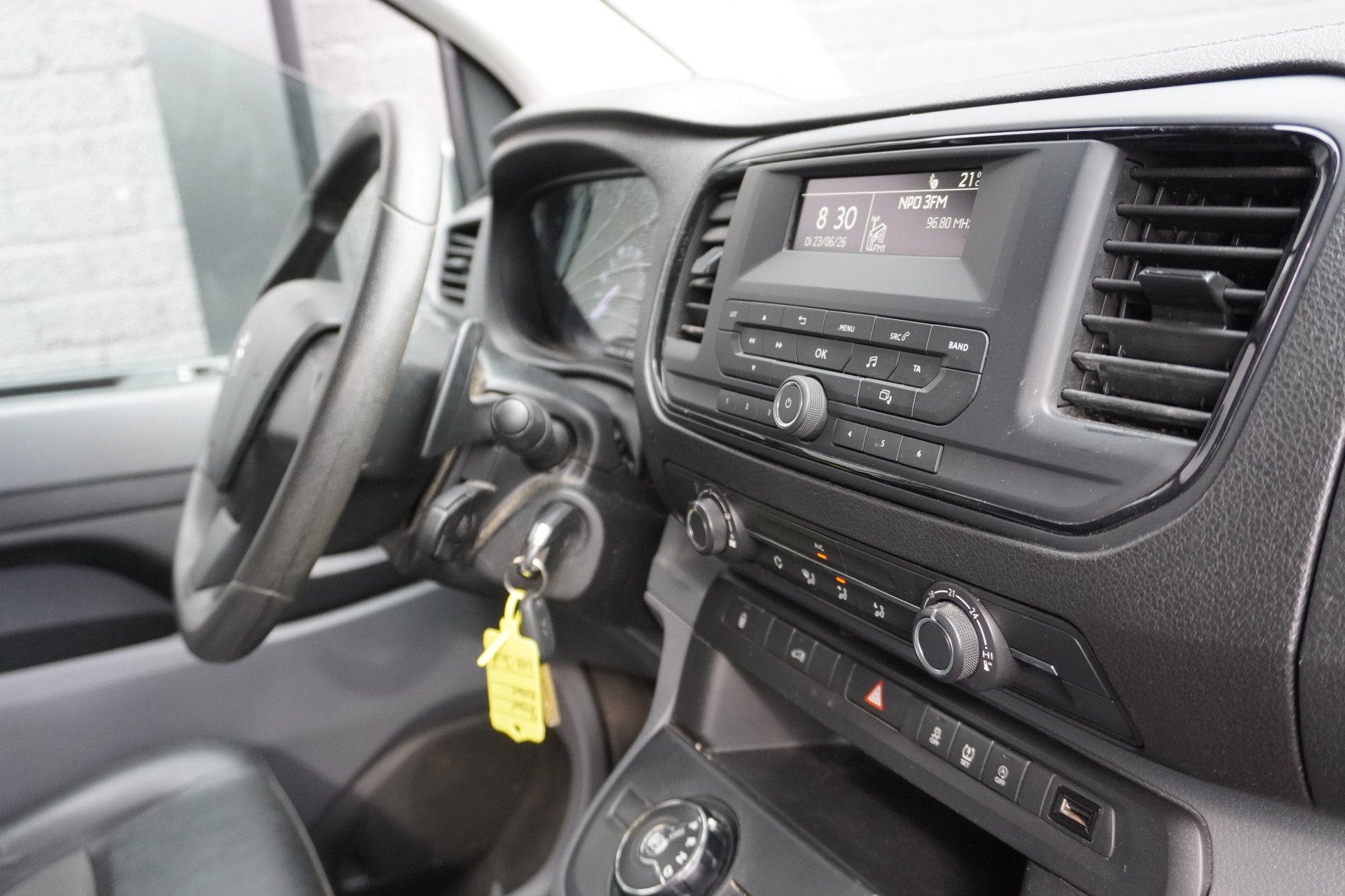 Peugeot Expert 2.0 BlueHDI 122PK Automaat EURO 6 - Airco - C, Auto's, Bestelauto's, Gebruikt, 4 cilinders, Leder en Stof, Origineel Nederlands