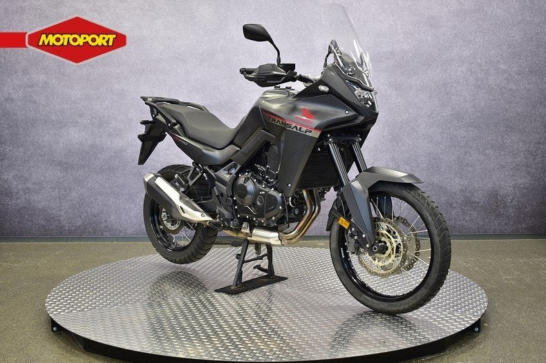 Honda XL 750 TRANSALP (bj 2024), Motoren, Motoren | Honda, Info@motoportwormerveer.nl, Honda Motor Europe, Bedrijf, Crystal Bldng B-Unit B11.2 Rivium Blv200
2909 LK  Capelle aan den IJsel, NL